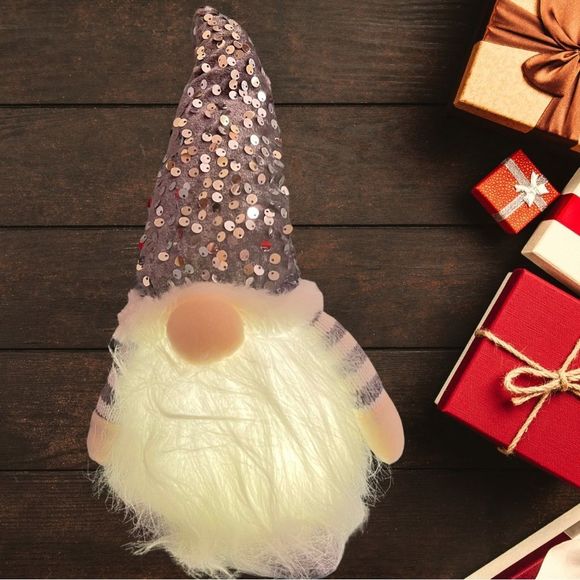 NEW Set Of 3 Light Up Holiday Gnomes w/ Posable Hats 9" Tall Includes Batteries! - Picture 4 of 13